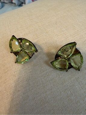 Natural Birthstone Leo August flower handmade Peridot Green Pierced Earrings